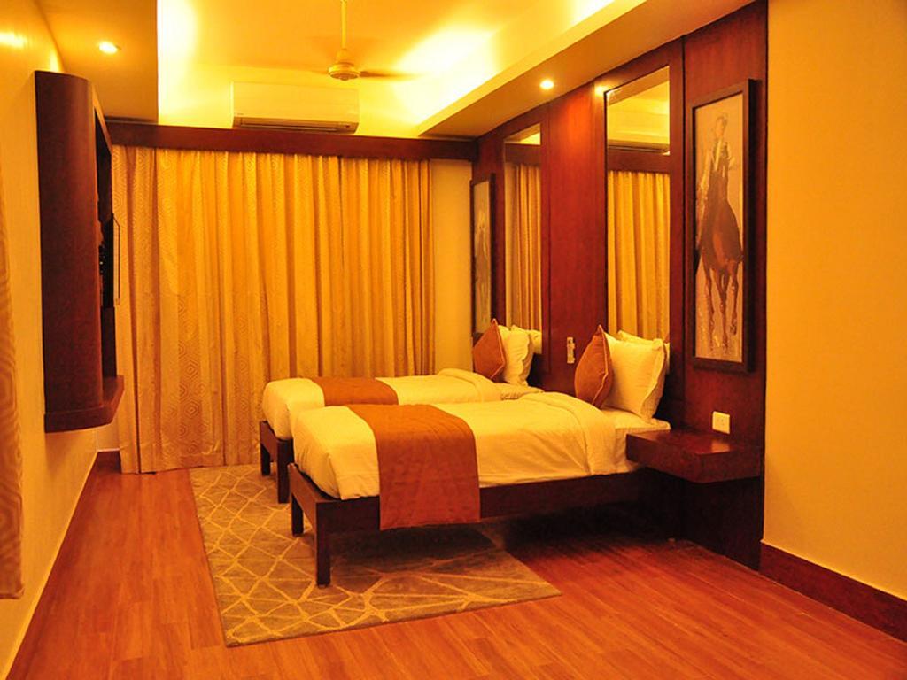Rkn Hotel Pondicherry Exterior photo